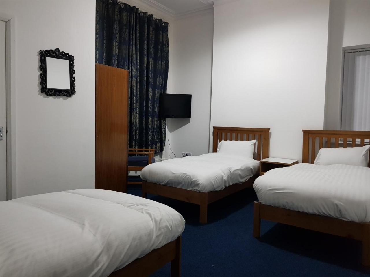 Oyo Hala Guest House Manchester Buitenkant foto