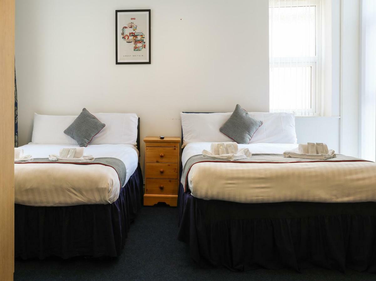 Oyo Hala Guest House Manchester Buitenkant foto